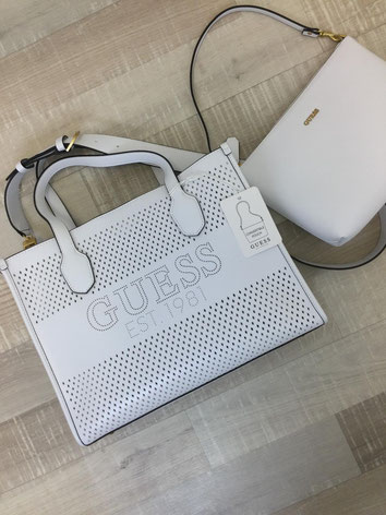 GUESS Accessoires 2 2 boutique cristaline