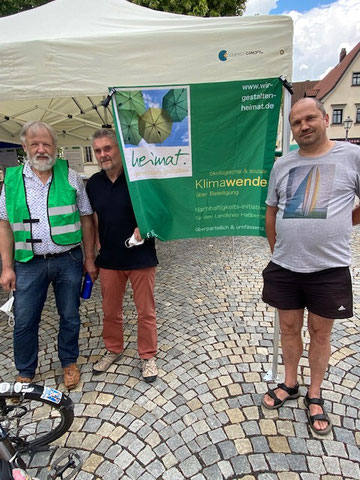 von links: Harald Kuhn (GRÜNE), Thomas Dietzel (LBH), Manfred Landig (LBH); Foto: K. Engelmann