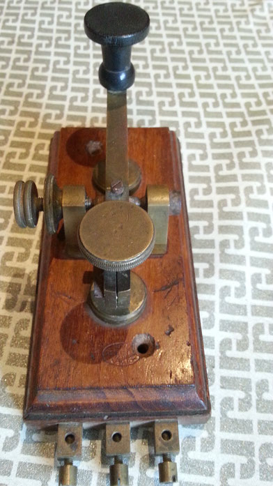 Italian postal telegraph key - Ing. E. De Rinaldis di BARI
