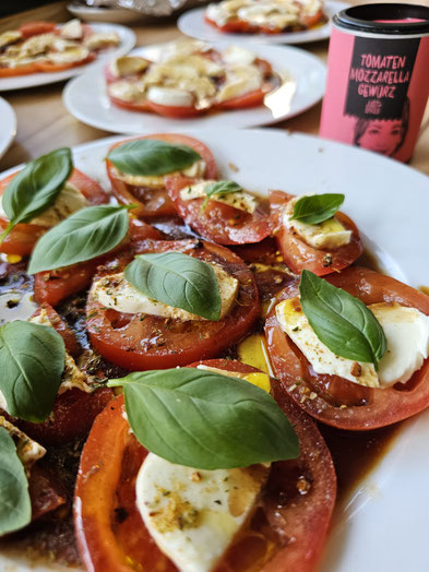 Tomate-Mozzarella-Salat