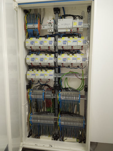 Schaltschrank EIB Bus, KNX Bus. ETS-programmiert