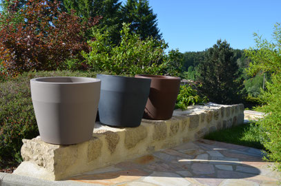 Pot design, pots design, pots d’extérieurs, pot d’extérieur, pots extérieurs, pot extérieur, pots d’exterieurs, pot d’exterieur, pots d exterieurs, pot d exterieur, pots aux douces formes arrondis, pots ronds, pots arrondis