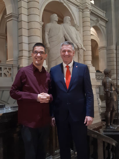 Tobias_Mueller_mit_Nationalrat_Pius_Kaufmann_im_Bundeshaus