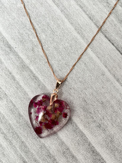Brautstrauß Schmuck Dresden, Brautstrauß haltbar machen, Brautstrauß verewigen, Brautstrauß trocknen wie, Brautstrauß aufbewahren Dresden, wie trockne ich meinen Brautstrauß, Brautstrauß konservieren, Brautstraußschmuck Dresden, Schmuck aus Brautstrauß 