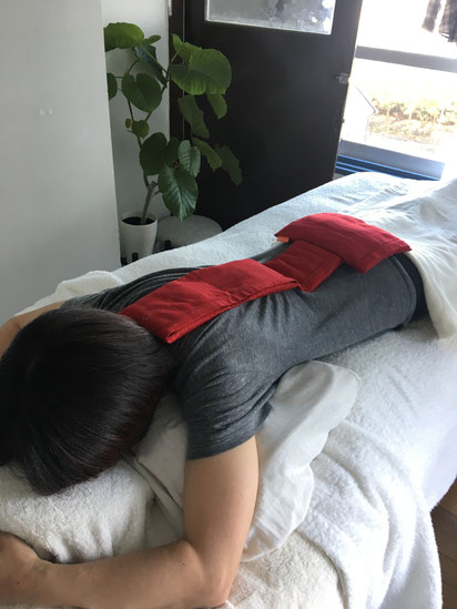 お腹腰用と、首肩用。これだけで、凝りが和らぎます。