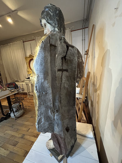 R.C. von Aufwind Restaurierung einer Madonna Atelier Aufwind in Freienried
