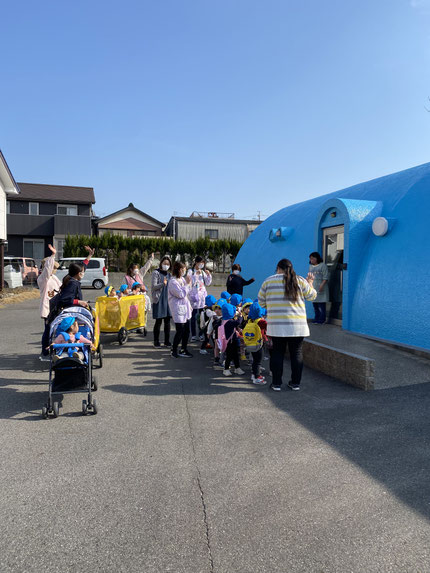 今日は、みんなが楽しみにしていたおわかれ遠足でした。元気に出発です！