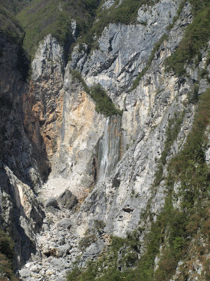 Auch die Wasserfälle Virje und Boka sind einen Besuch wert