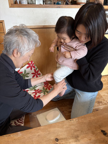 陶芸家　ブログ　陶芸作品　笠間焼き　手形　足形　赤ちゃん　子供　記念　メモリアル　子供のカタチ