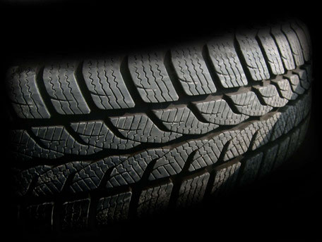 Votre garage propose l'achat de vos pneumatiques, pneus Dunlop, Pirelli, Kleber, Michelin et Firestone