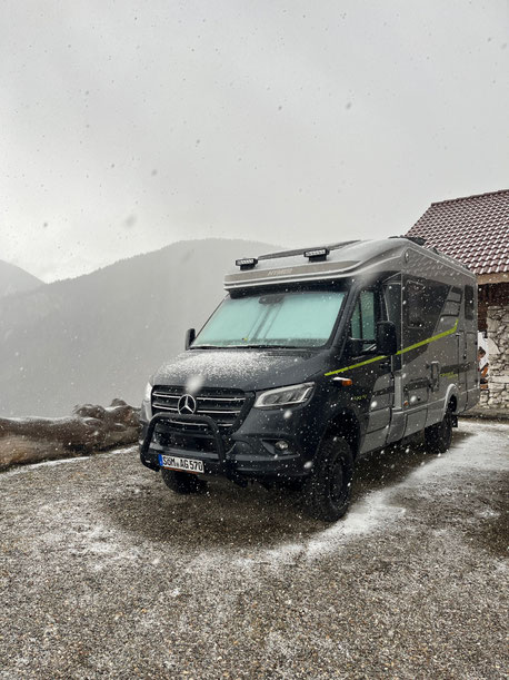 Allradwohnmobil, Abenteuerurlaub machen, 4x4 mieten, Wohnmobil 4x4 mieten, Wohnmobil Allrad mieten