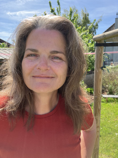 Stefanie Zänker - Pflegefachkraft - Fachliche Leitung - Tel.: 0151/25739311 - Mail: info@4den.de