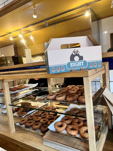 茅ヶ崎　Donut＆cafe Eight  ドーナツ＆カフェエイト　エイトドーナツ　Eight　Donut