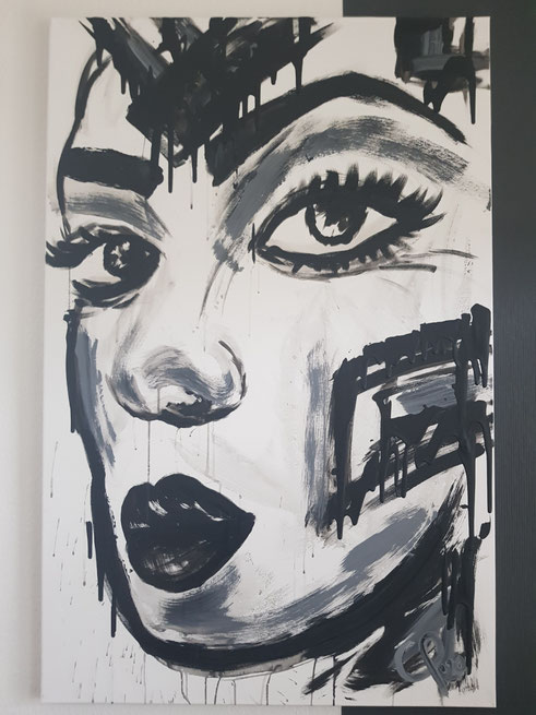 "Kriegerin" CP´20 in 75x115x2cm, Acryl auf Leinwand, Schwarz+Weiss+Grau (Preis auf Anfrage)