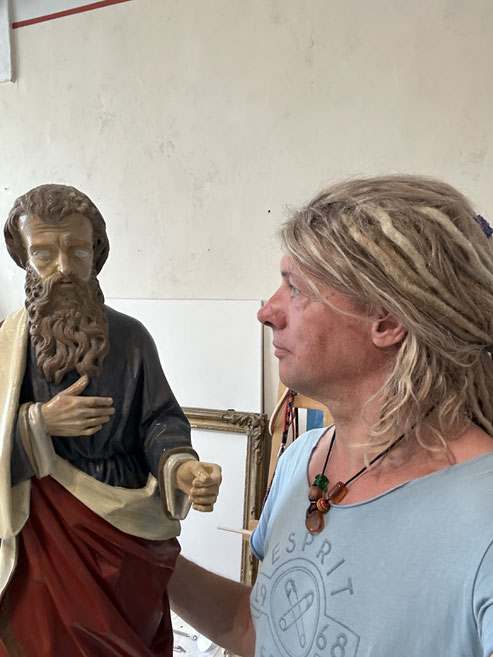 R.C. von Aufwind Restaurierung Alte Josef Figur von 1633 Jahrhundert 