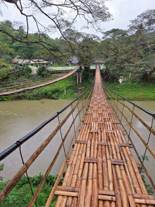 Bohol : Sipatan Twin Hanging Bridge (Sevilla)