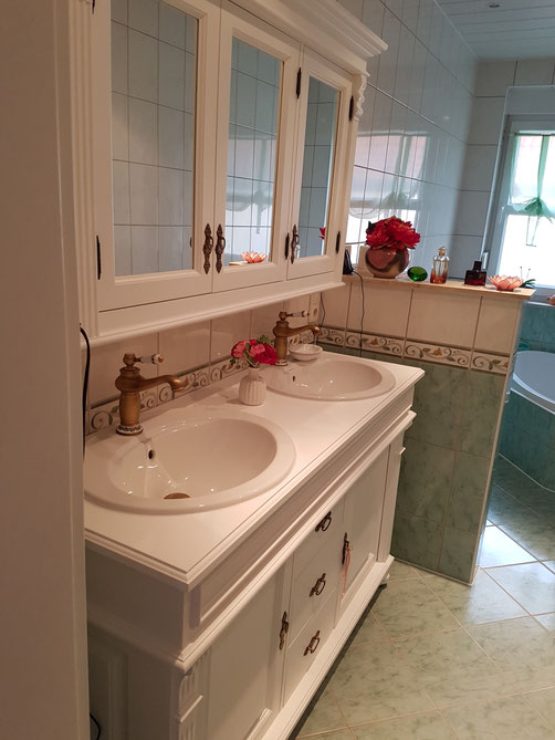 Landhausstil Armaturen in Messing