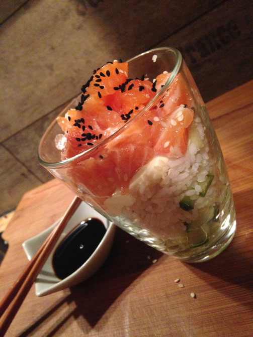 Rezept Sushi im Glas mit selbstgemachten Sushi Reis und Lachs