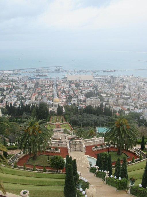Blick auf Haifa und die Hängenden Gärten