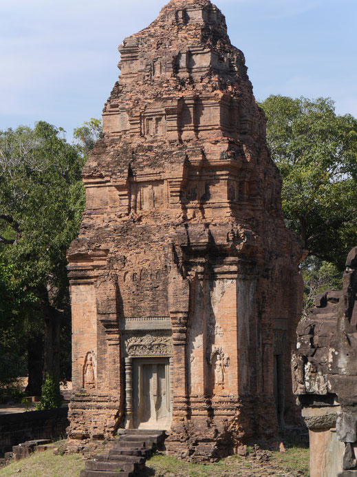 Gerade von der Bundesrepublik restauriert... Bakong, Kambodscha (Foto Jörg Schwarz)