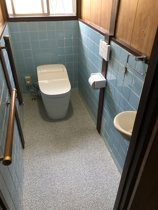 "東広島市黒瀬町のトイレリフォーム 小便器撤去とアラウーノ交換"