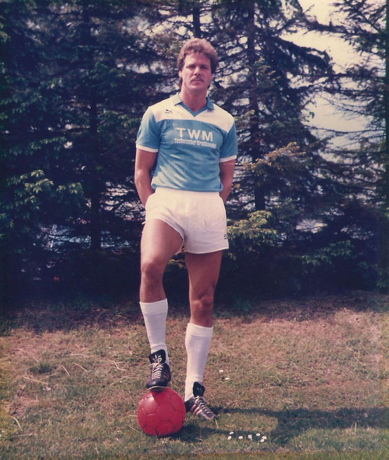 Mein Bruder Eberhard - leider verstarb er viel zu früh, ich bin dankbar für die Jahre, in denen ich seine Tasche tragen durfte!