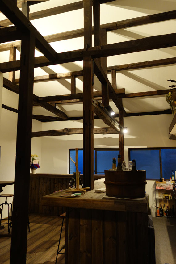 鶴川ワインバー Tsurukawa Wine Bar ページ