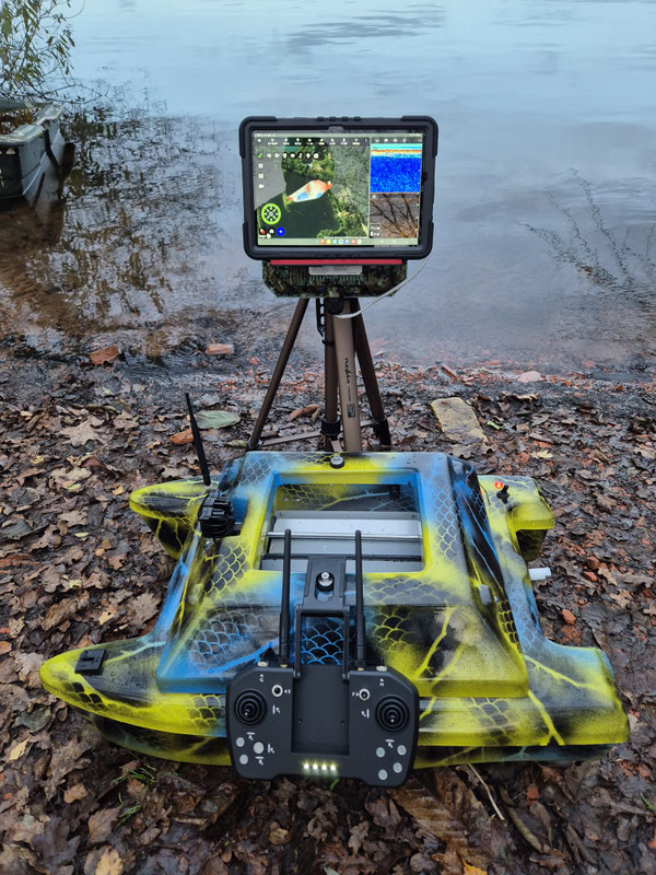 Huur Voerboot Voerboten Baitbaots Baitbaot Pulse Bleu Pulse Red pulse Black XR310 Toslon XR500 autopilot Carppilot pro onderwatercamera Toslon TF520 visvinder Fishfinders visvinders ToslonTF740 karpervisser Raymarine pro5 3DCarps karper huren voerboot