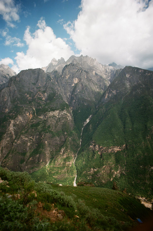 You can see just a trickle of the river at the bottom right. Sky, mountain, trees, grass, river. This view was consistently on my right the whole time I was walking