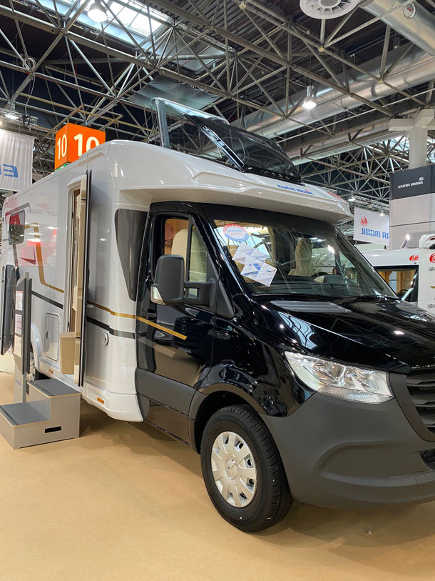 EuraMobil mieten, Wohnmobil mit Standklima mieten, Mercedes Benz, Reisemobil auf Mercedes Benz, Reisemobil mit Automatik mieten mieten