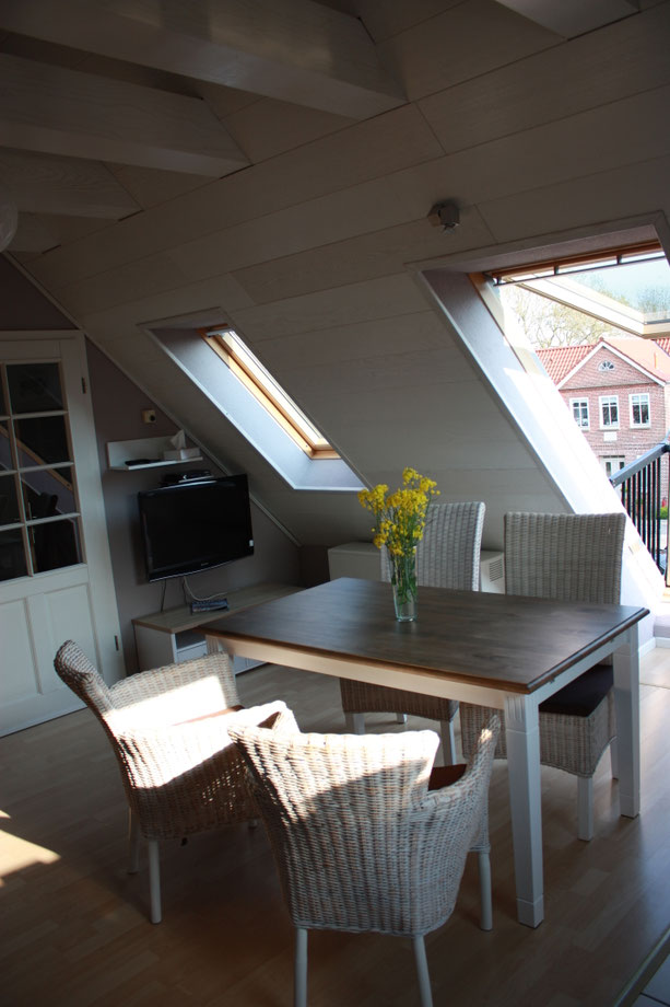 Wohn-/Esszimmer - Ferienwohung Fehmarn lütt&fien