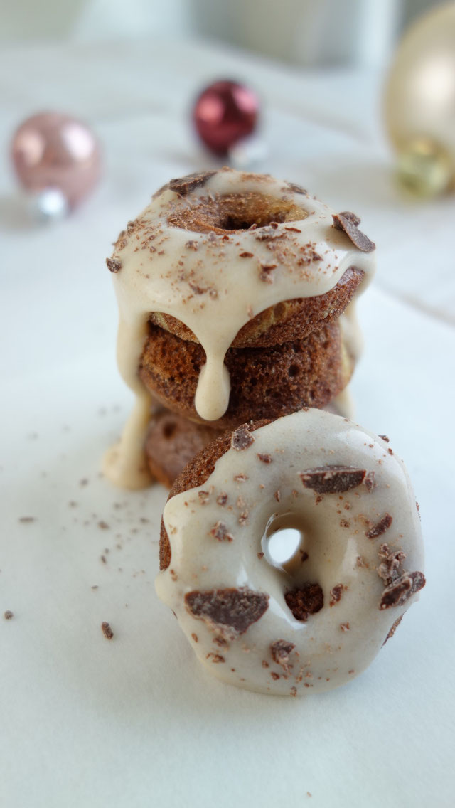 Mini-Schoko-Donuts mit Zimt-Glasur - mandelmilchmaedchen