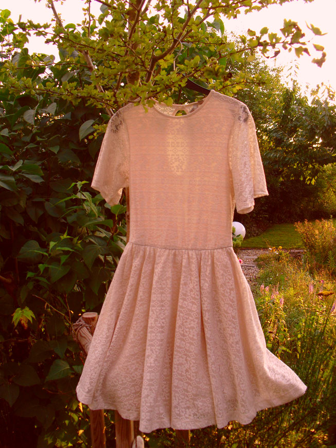 Weißes Kleid Second Hand