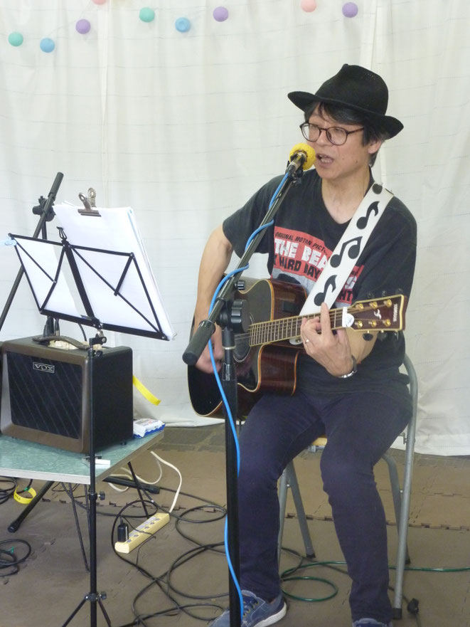 本番用Tシャツ、せっかく持っていったのに着替えるの忘れた❗(￣▽￣;)　　Photo by Keiko T.