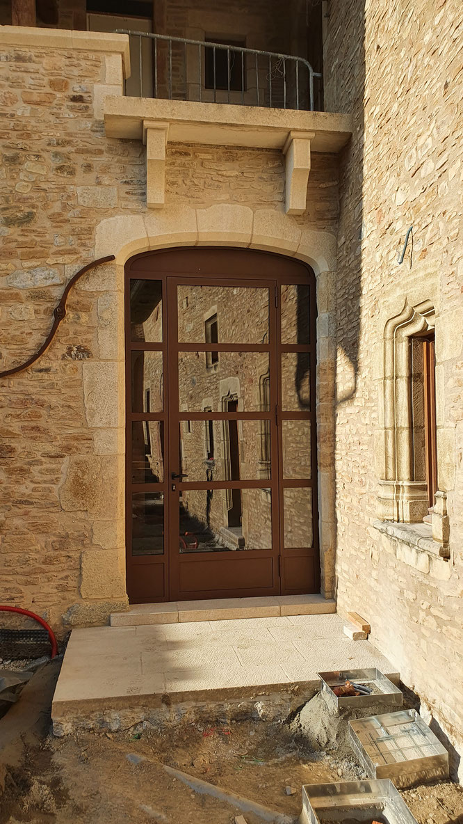 Porte verrière isolée rupture pont thermique. Traitement epoxy, imitation "rouille"