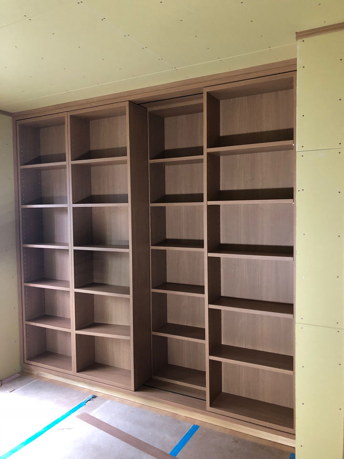 大容量のスライド式書庫 本棚 オーダーメイド家具 常磐家具製作所 大容量のスライド式書庫 本棚 オーダーメイド家具 常磐家具製作所