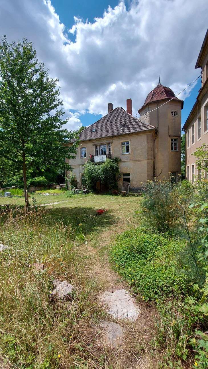 Schloss Gersdorf und Verwalterhaus rechts