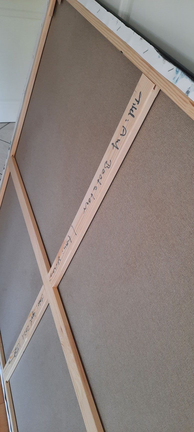Signiert hinten und vorn 