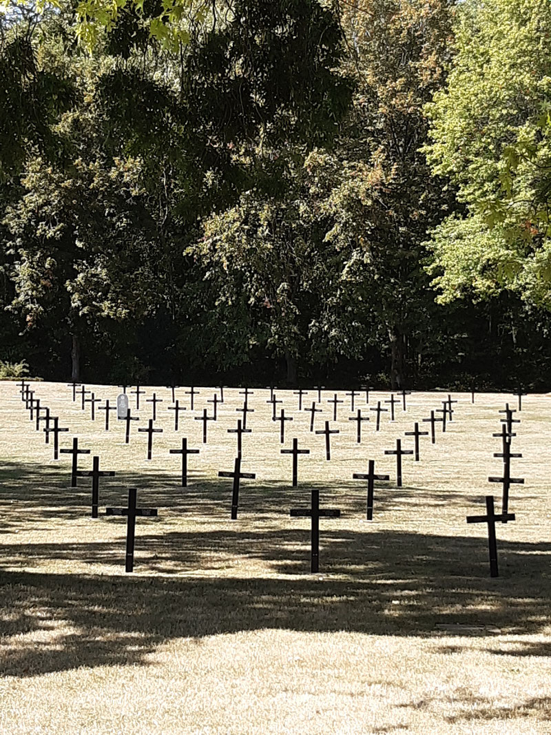 Soldatenfriedhof bei Fey
