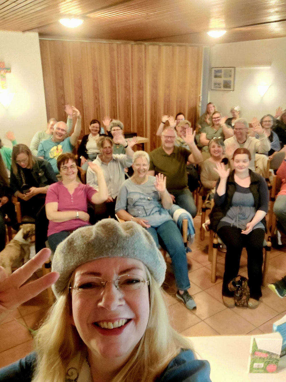 Im Anton-Heimreich-Haus mit tollem Publikum. Danke, liebe Angela van Djik, für die Veranstaltung!
