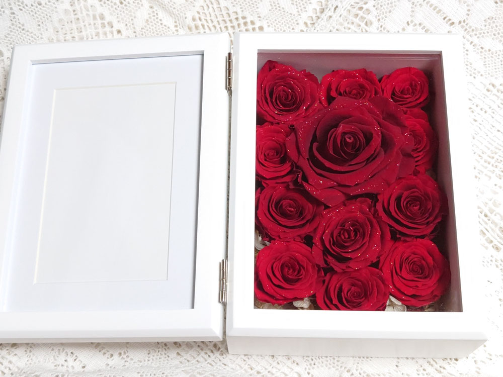 フォトフレーム　赤薔薇12本