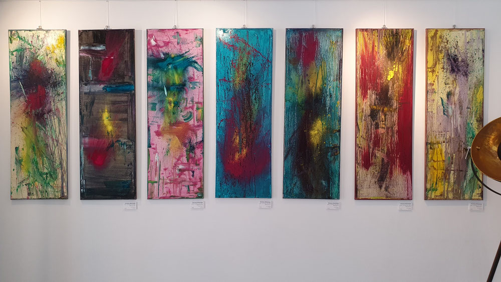 Violett V, VI, VII, XIII, XIV, XV, XVI, 120 cm × 30 cm, oil, pigments on canvas, 2019 copyright Christina Mitterhuber