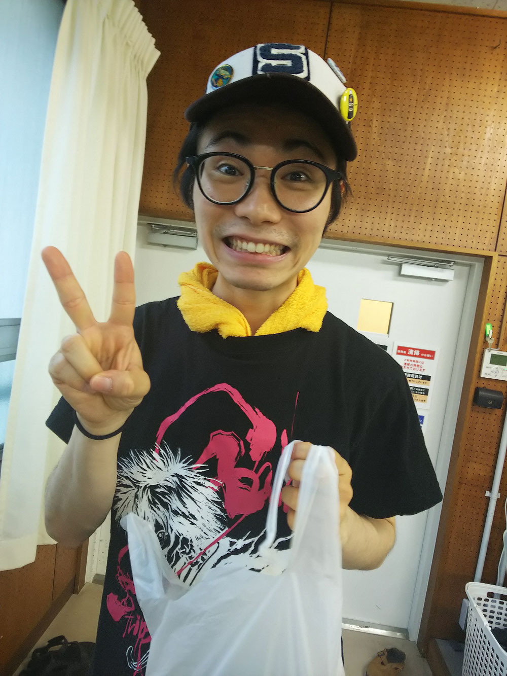 「林檎とかけまして、アンモナイトシリーズ完結編とときます。その心は、どちらも きになる でしょう!」