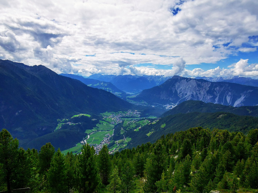 Tiefe Talblicke ins Ötztal