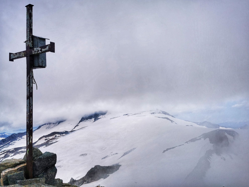 Überragender Ausblick an der Weißspitze auf 3.300m