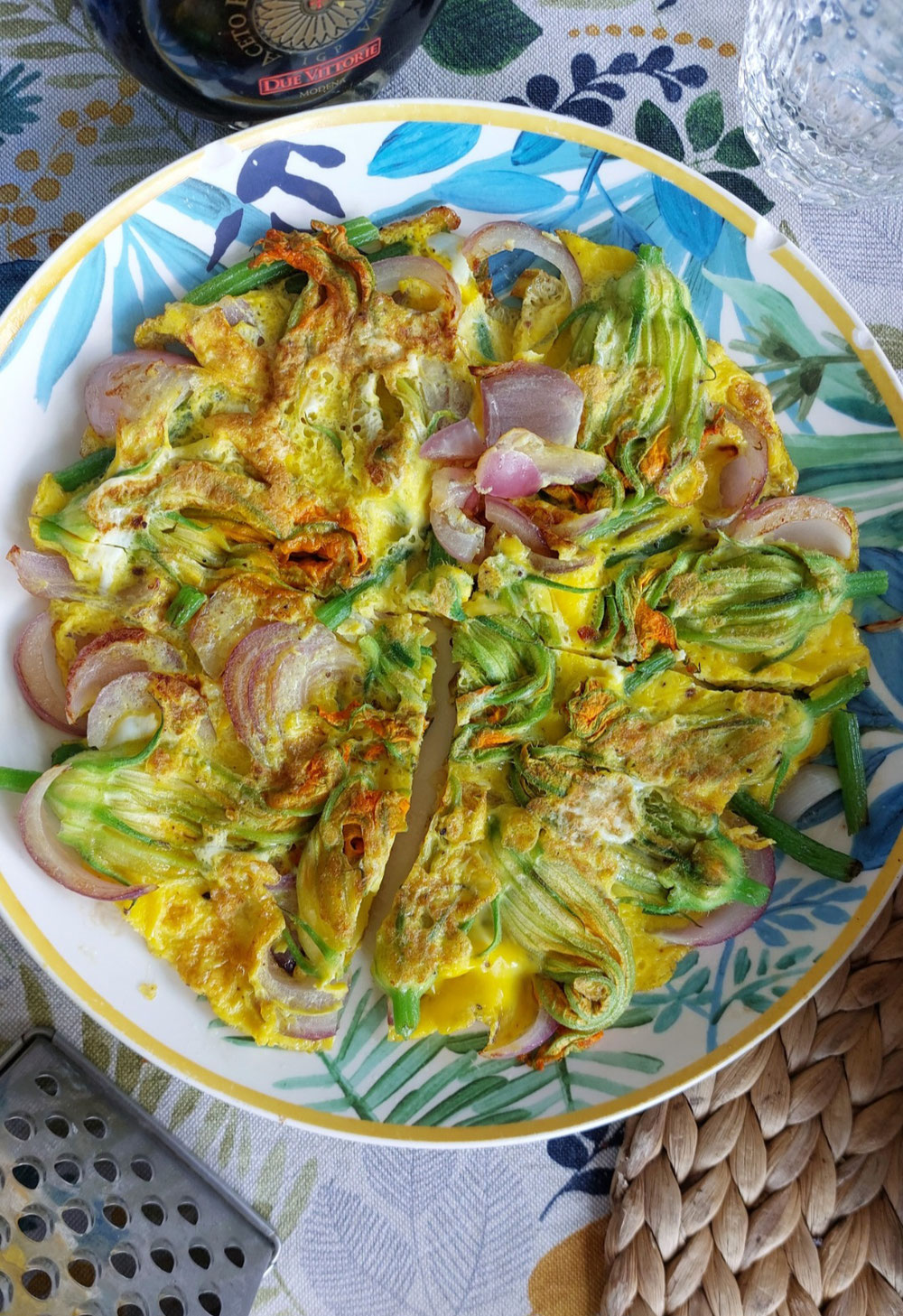 L'autre pays de la cuisine, le soir venu ou à toute heure les plats sont gourmands et locaux, le plaisir est constant 