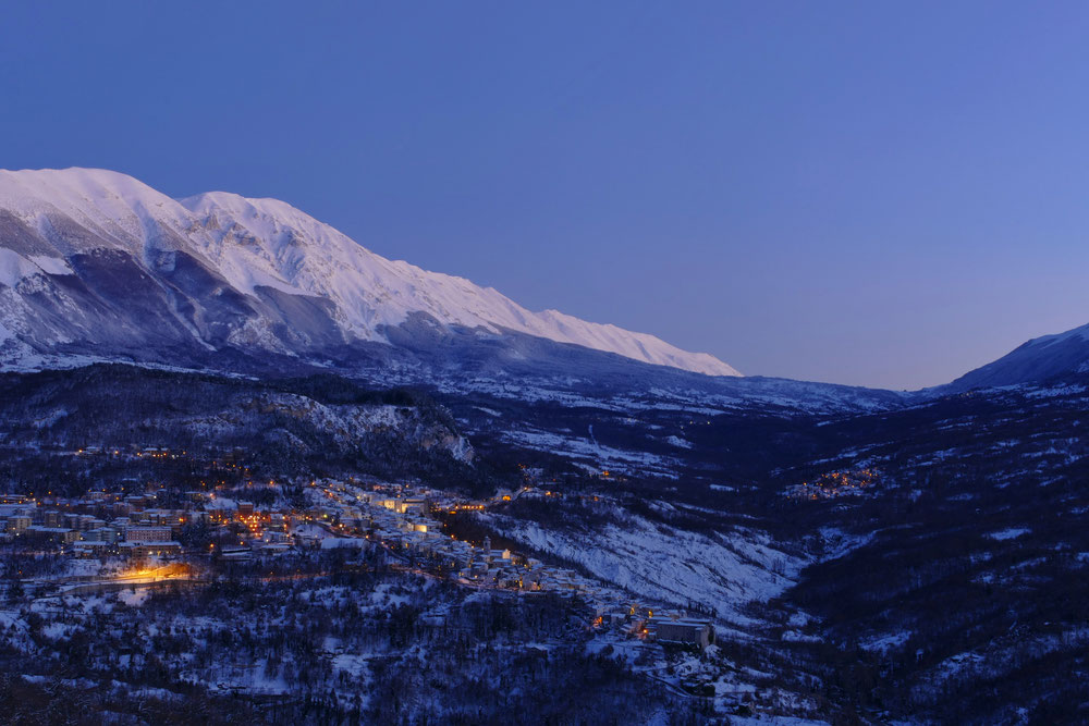 Falò notturno e osservazione astronomica a Caramanico Terme durante il Natale
