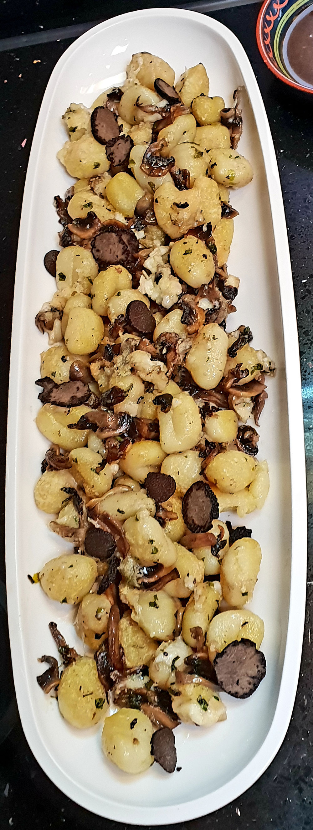 Crispy gnocchi with summer truffle