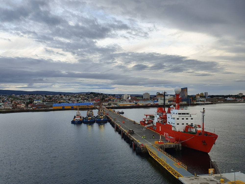 Punta Arenas, 6.00