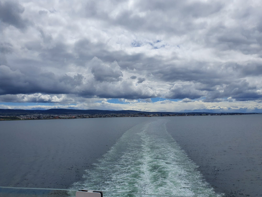 Endlich fahren wir los - Ciao, Punta Arenas!
